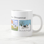 Ein Keeshond genießt die vier Jahreszeiten - Spaß Jumbo-Tasse (Rechts)