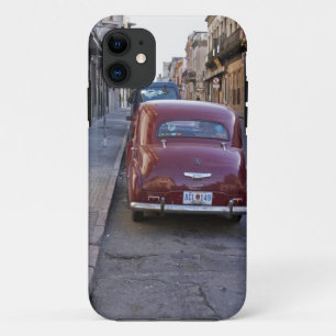 Ein klassischer alter roter Peugeot, der auf einer Case-Mate iPhone Hülle