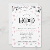 Ein kleiner Boo ist fast auf die Dusche des Mädche Einladung (Vorderseite)