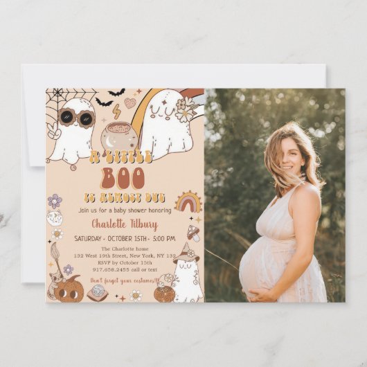 Ein kleiner Boo ist fast das erwachsene Halloween- Einladung (Vorderseite)