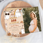 Ein kleiner Boo ist fast das erwachsene Halloween- Einladung