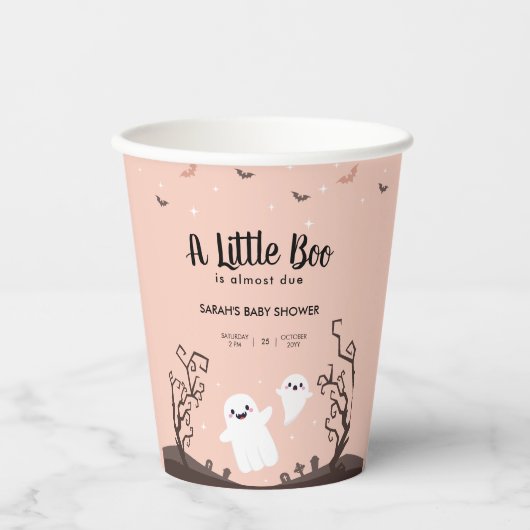 Ein kleiner Boo ist fast das passende Baby Duschko Pappbecher (Vorderseite)