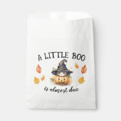 Ein kleiner Boo ist fast fällig Papier Party liefe Geschenktütchen (Vorderseite)