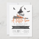 Ein kleiner Boo ist fast gerade wegen Halloween-Ki Einladung (Vorderseite)