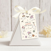 Ein kleiner Boo ist fast gerade wegen Halloween-Ki Geschenkanhänger