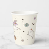 Ein kleiner Boo ist fast gerade wegen Halloween-Ki Pappbecher (Rückseite)