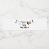 Ein kleiner Boo ist fast nötig mit einer Babydusch Wasserflaschenetikett (Einzelnes Label)