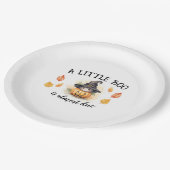 Ein kleiner Boo ist fast passend für die Tischdeko Pappteller (Schrägansicht)