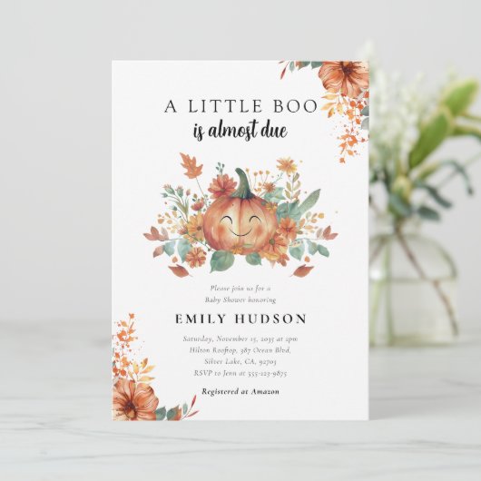 Ein kleiner Boo ist fast wegen Babydusche Einladung (Stehend Vorderseite)