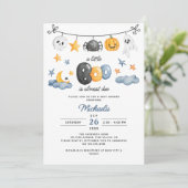 Ein kleiner Boo ist fast zu Halloween-Kinderdusche Einladung (Stehend Vorderseite)