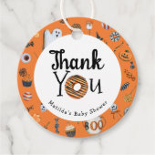 Ein kleiner Boo ist fast zu Halloween-Kinderdusche Geschenkanhänger (Vorderseite)