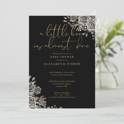 Ein kleiner boogotischer QR-Code in einer Babydusc Einladung (Stehend Vorderseite)