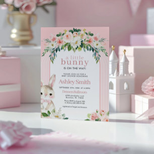 Ein kleiner Bunny ist auf dem Weg Baby Dusche Einladung