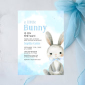 Ein kleiner Bunny ist auf der Way Boy Baby Dusche Einladung