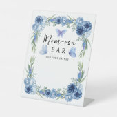 Ein kleiner Butterfly Blue Floral Rustikale Mama-o Sockelschild (Vorderseite)