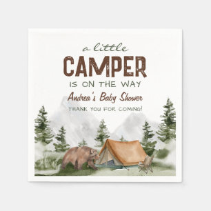 Ein kleiner Camper befindet sich auf dem Weg Baby Serviette
