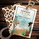 Ein kleiner Cowboy Western Boy Baby Dusche Einladu Einladung<br><div class="desc">"Ein kleiner Cowboy ist unterwegs" und wir wissen, dass Sie so aufgeregt sind! Feiern Sie die Mama (oder Eltern) in rustikalen Western Kuh poke Stil mit diesem Jungen "Baby Shower" Design. Der Sand ist in Aquarelltönen gehalten und besteht aus verschiedenen Kakteen, Hufeisen, Stiefeln und Cowboyhut. Hinzu kommt ein rustikales Holzschild,...</div>