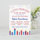 Ein kleiner Firecracker ist unterwegs! Babyparty Einladung (Stehend Vorderseite)