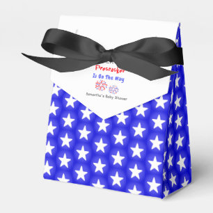 Ein kleiner Firecracker ist unterwegs Geschenkschachtel