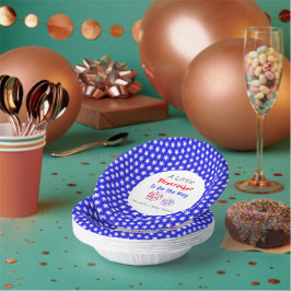 Ein kleiner Firecracker ist unterwegs Pappteller