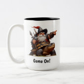 Ein kleiner Gnome-Krieger mit seiner Tortoise Zweifarbige Tasse (Links)