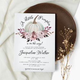 Ein kleiner Kürbis Herbst Elegante violette Blumen Einladung