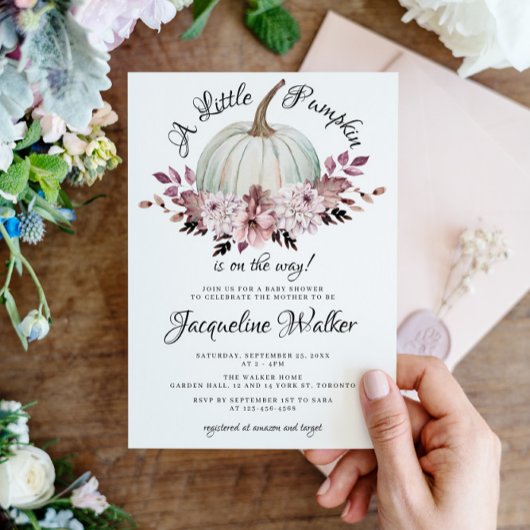 Ein kleiner Kürbis Herbst Elegante violette Blumen Einladung