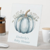 Ein kleiner Kürbis ist auf dem Weg Babydusche Sockelschild (In Situ)