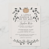 Ein kleiner Kürbis ist auf dem Weg zu einer neutra Einladung (Vorne/Hinten)