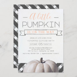 Ein kleiner Kürbis ist auf dem Weg zum Karierten F Einladung