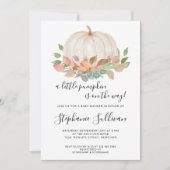 Ein kleiner Kürbis ist auf dem Weg zur Babydusche Einladung (Vorderseite)