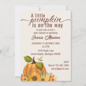 Ein kleiner Kürbis ist auf dem Weg zur Babydusche Einladung (Vorderseite)