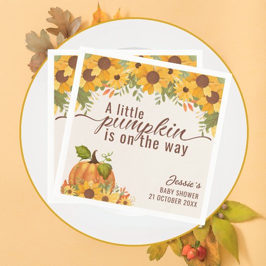 Ein kleiner Kürbis ist auf dem Weg zur Babydusche Serviette