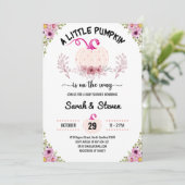 Ein kleiner Kürbis ist auf dem Weg zur Kinderdusch Einladung (Stehend Vorderseite)