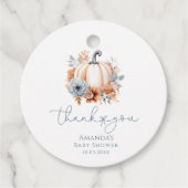 Ein kleiner Kürbis ist auf dem Weg zur Kinderdusch Geschenkanhänger (Vorderseite)