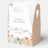 Ein kleiner Kürbis ist auf der Way Baby Dusche Geschenkschachtel (Geöffnet)