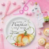 Ein kleiner Kürbis ist auf der Way Baby Dusche Pappteller (Party)