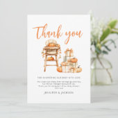 Ein kleiner Kürbis ist bald da - Babyshower Dankeskarte (Stehend Vorderseite)