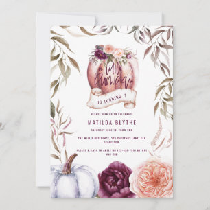Ein kleiner Kürbis lila Blumenfall Geburtstag