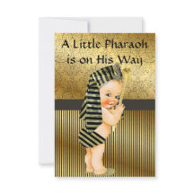 Ein kleiner Pharao ist auf dem Weg.