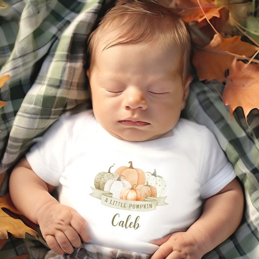 Ein kleiner Pumpkin Fall Baby Individuelle Name Baby T-shirt