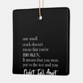 Ein kleiner Riss ist nicht gemein, dass du kaputt  Keramikornament (Links)