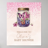 Ein kleiner Schmetterling in einem Glas Floral Bab Poster (Vorne)