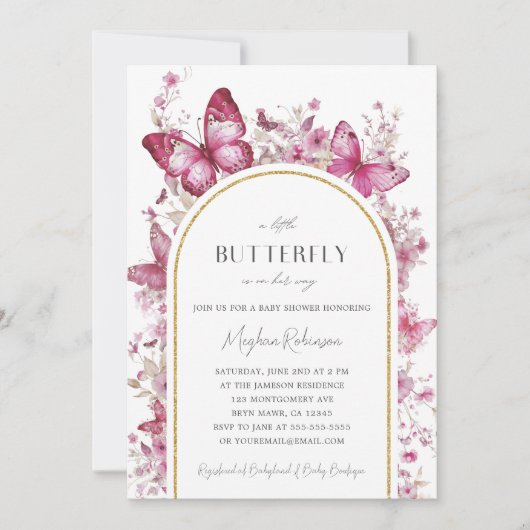 Ein kleiner Schmetterling ist auf dem Weg zur Baby Einladung (Vorderseite)