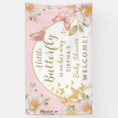 Ein kleiner Schmetterling ist auf dem Weg zur Mädc Banner (Vertikal)