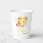 Ein kleiner Sonnenstrahl ist auf dem Weg Boho Girl Pappbecher (Vorderseite)