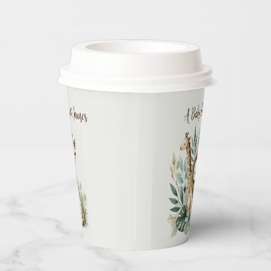 Ein kleiner Wilder Pappbecher (Rechts)