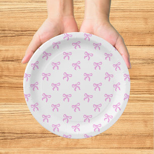 Ein kleines Baby-Blaujeans-Rosa-Schmetterlings-Sch Pappteller