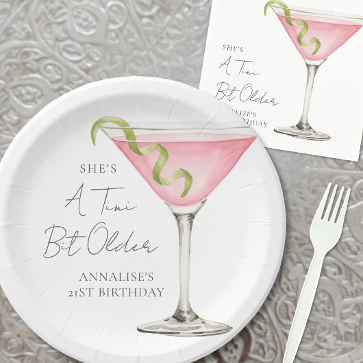 Ein kleines bisschen älterer Martini Geburtstag Pappteller