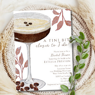 Ein kleines bisschen näher Espresso Martini Brautp Einladung
